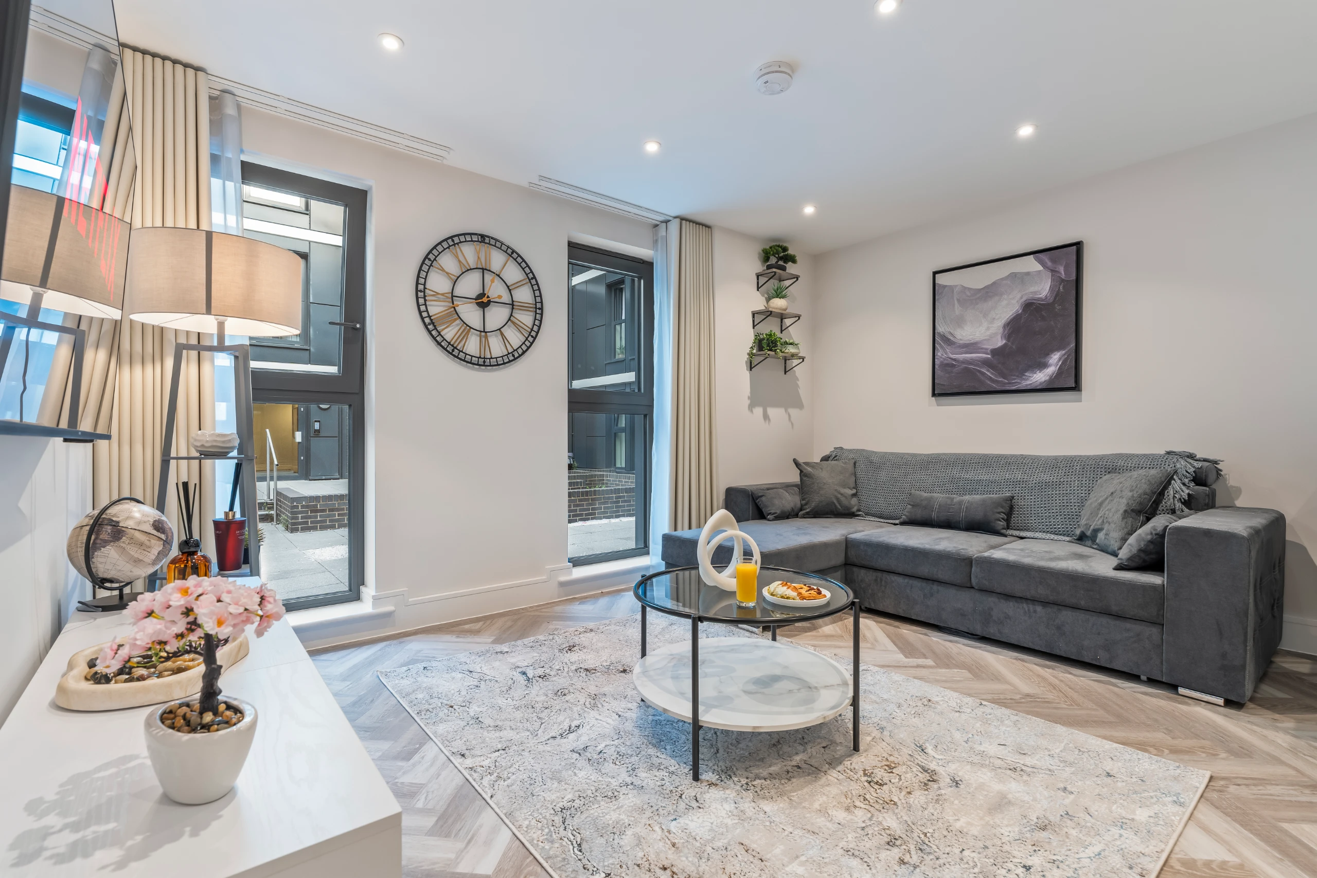 Flat 3 Aberfeldy Lodge, Barnet — photo 1